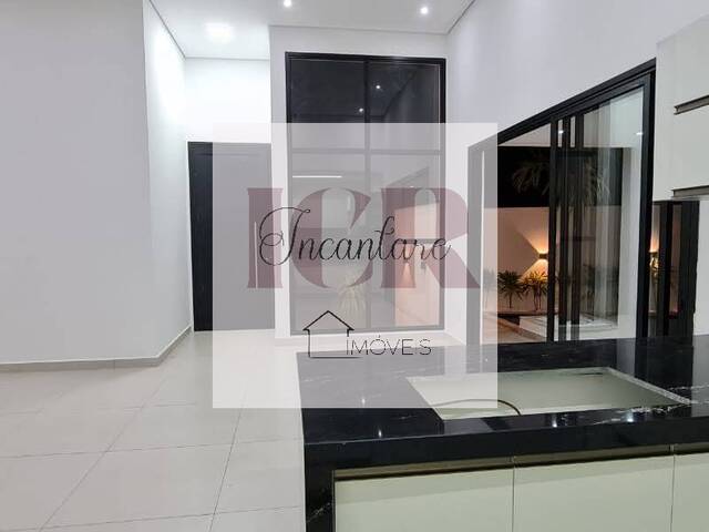 #662 - Casa em condomínio para Venda em Sorocaba - SP