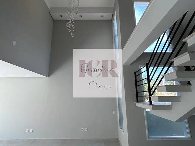 #173 - Casa em condomínio para Venda em Votorantim - SP