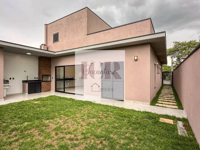#872 - Casa em condomínio para Venda em Araçoiaba da Serra - SP