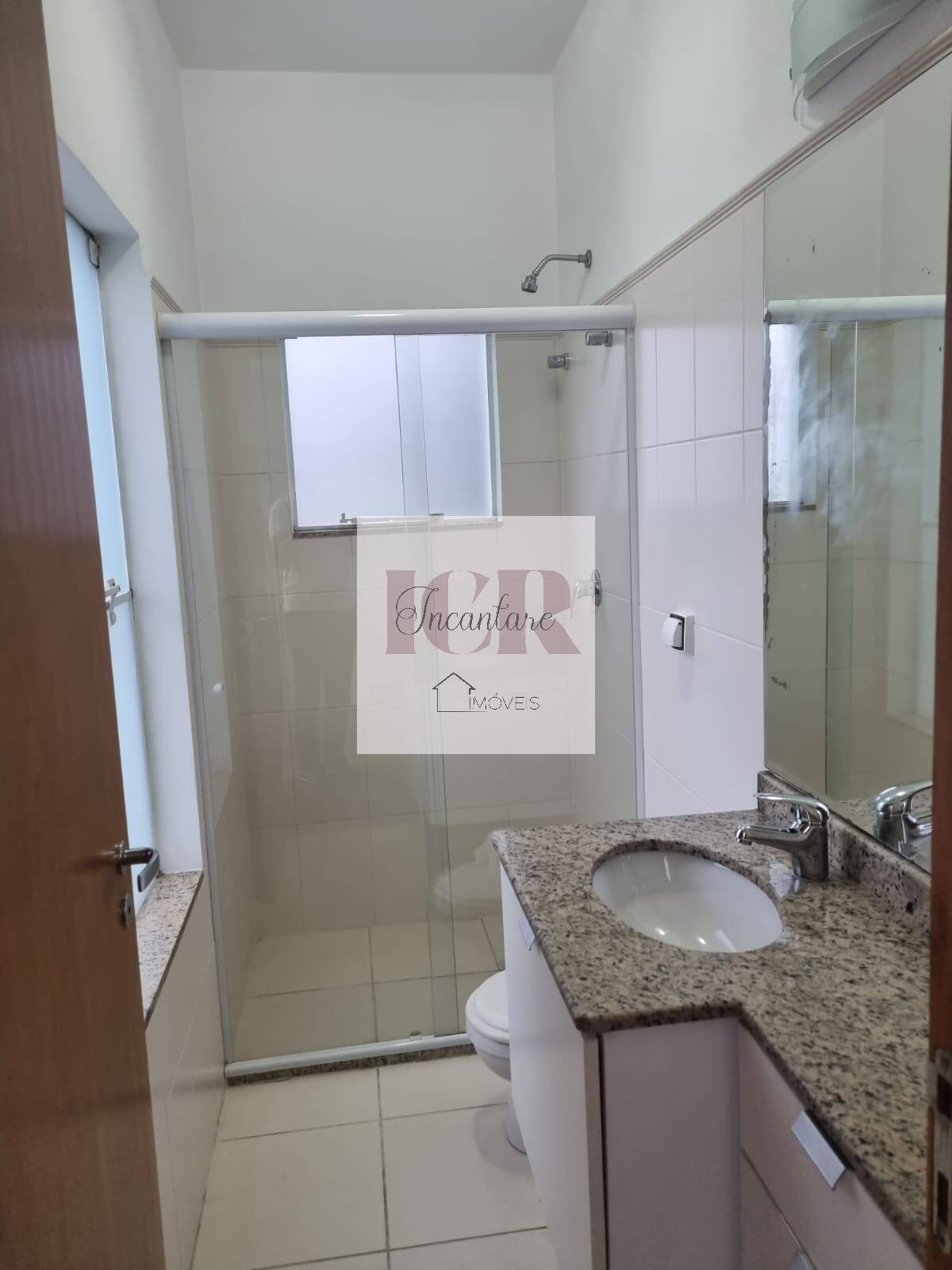 Casa de Condomínio à venda com 4 quartos, 245m² - Foto 5