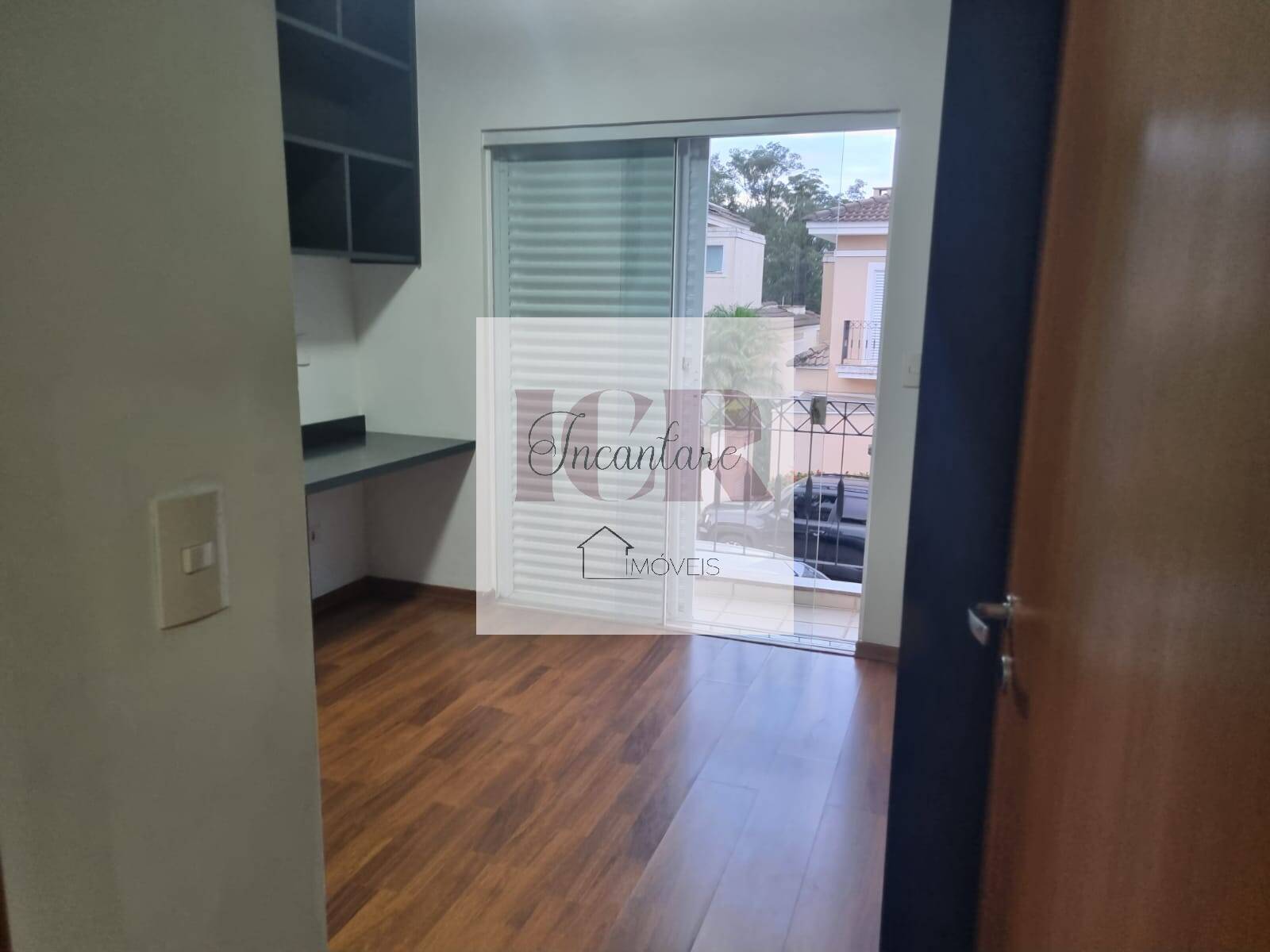 Casa de Condomínio à venda com 4 quartos, 245m² - Foto 11