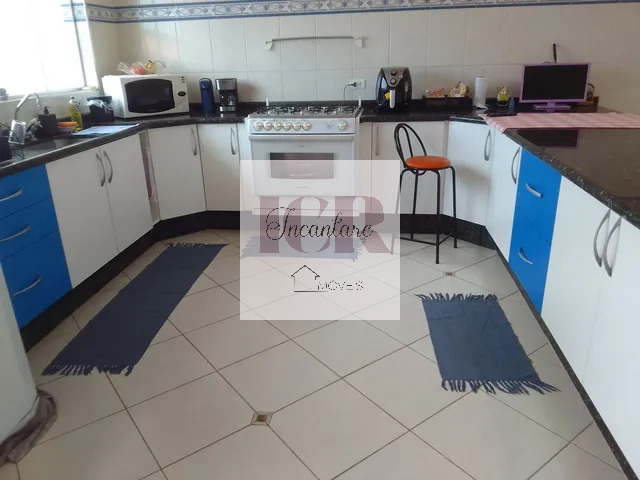 Sobrado, 3 quartos, 206 m² - Foto 2