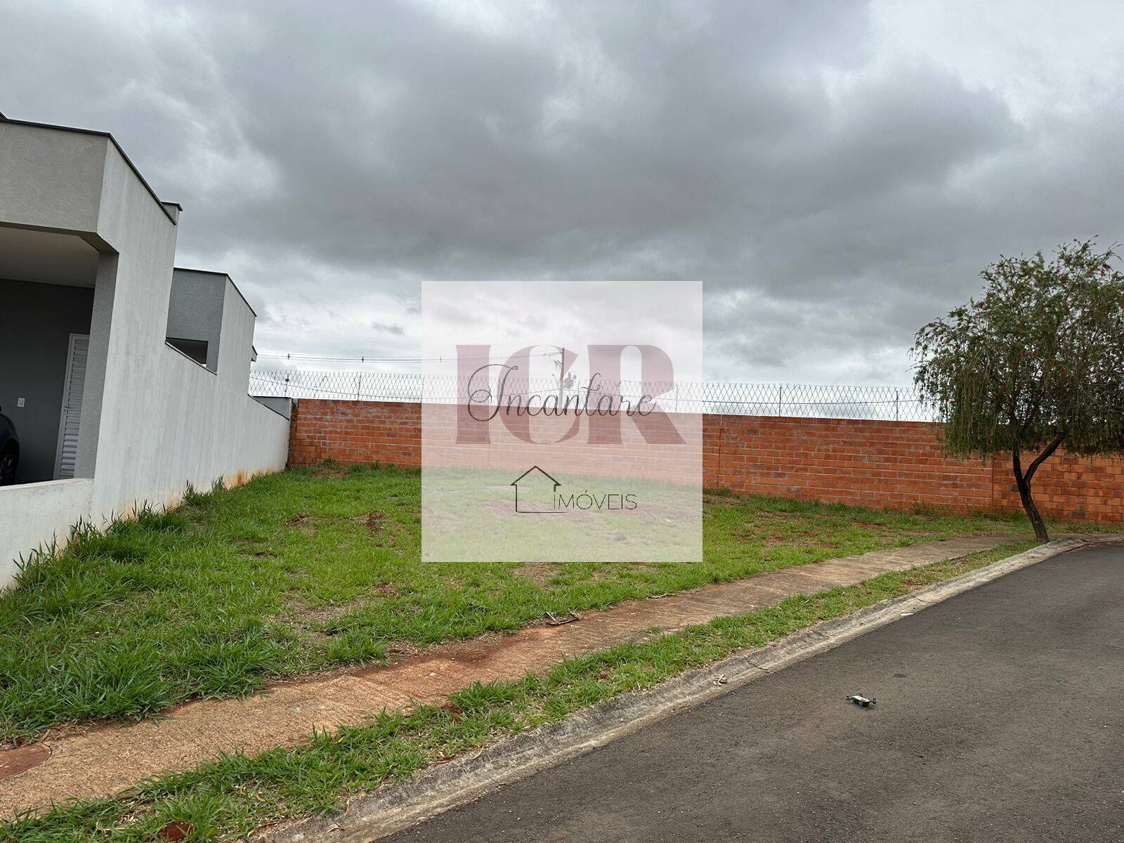 Terreno, 246 m² - Foto 1