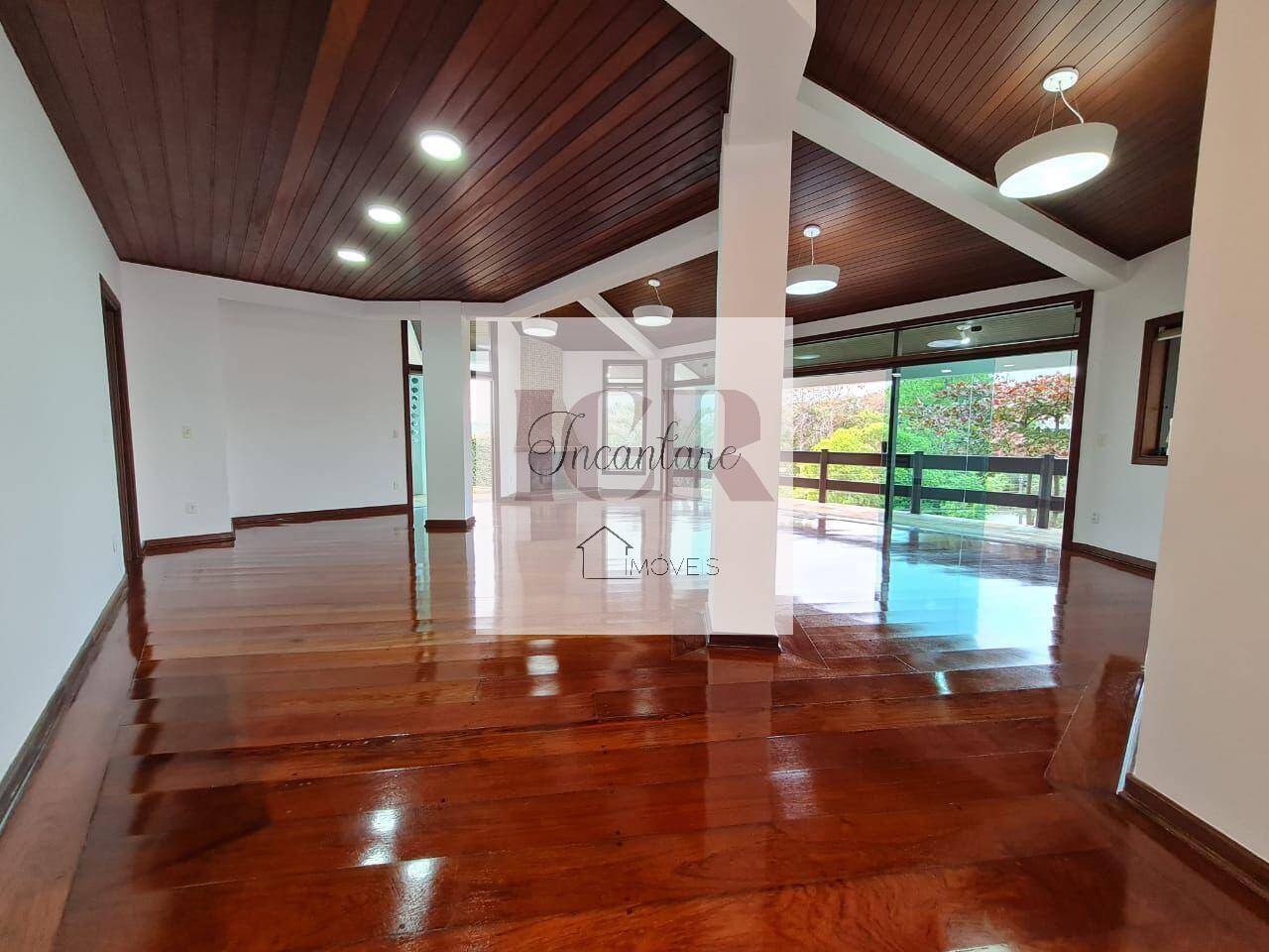 Casa, 3 quartos, 308 m² - Foto 9