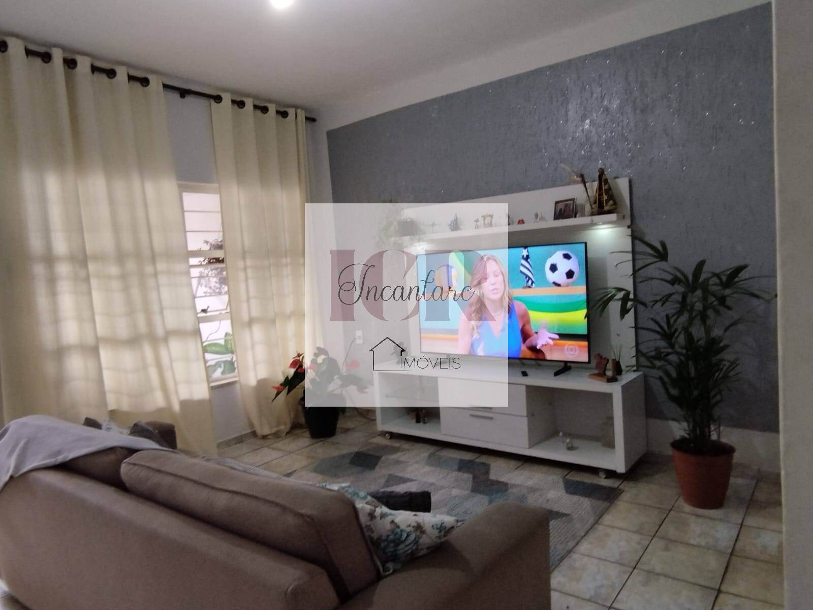 Casa, 3 quartos, 200 m² - Foto 2