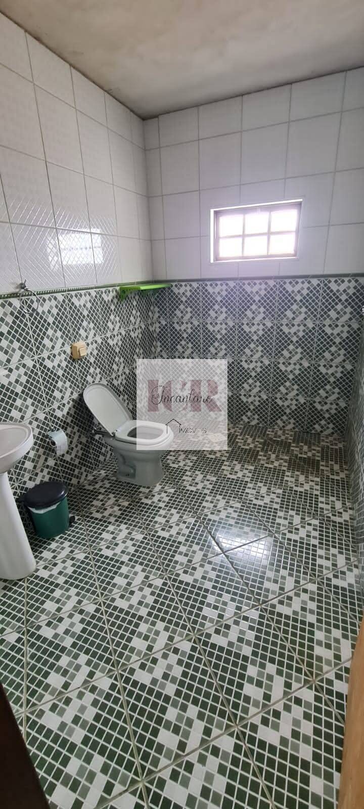Casa à venda com 4 quartos, 185m² - Foto 2