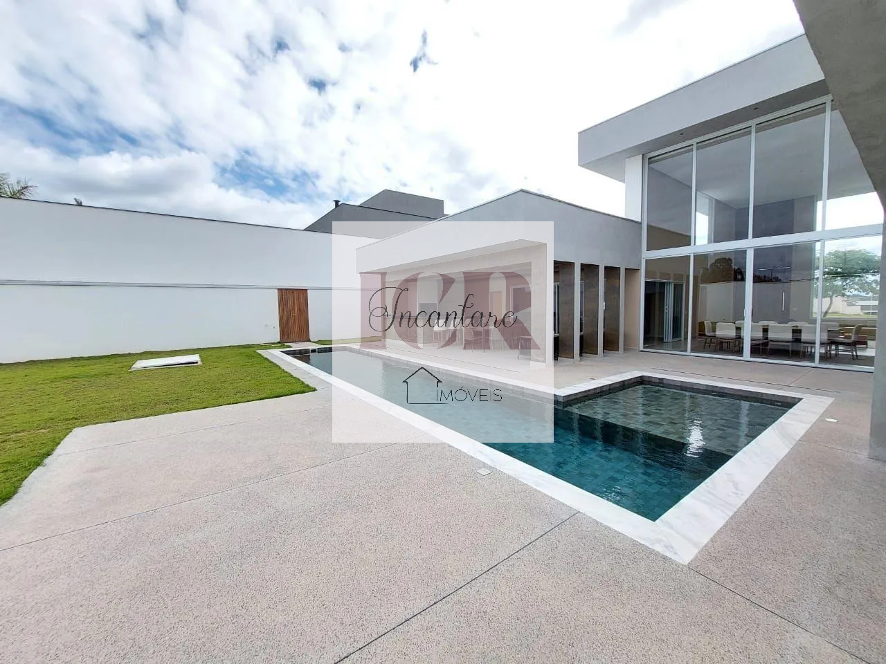 Casa de Condomínio, 4 quartos - Foto 1