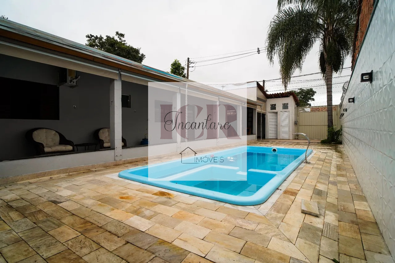 Casa, 3 quartos, 195 m² - Foto 1