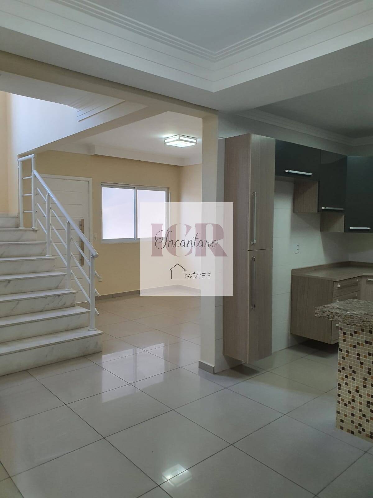 Sobrado, 3 quartos, 219 m² - Foto 1