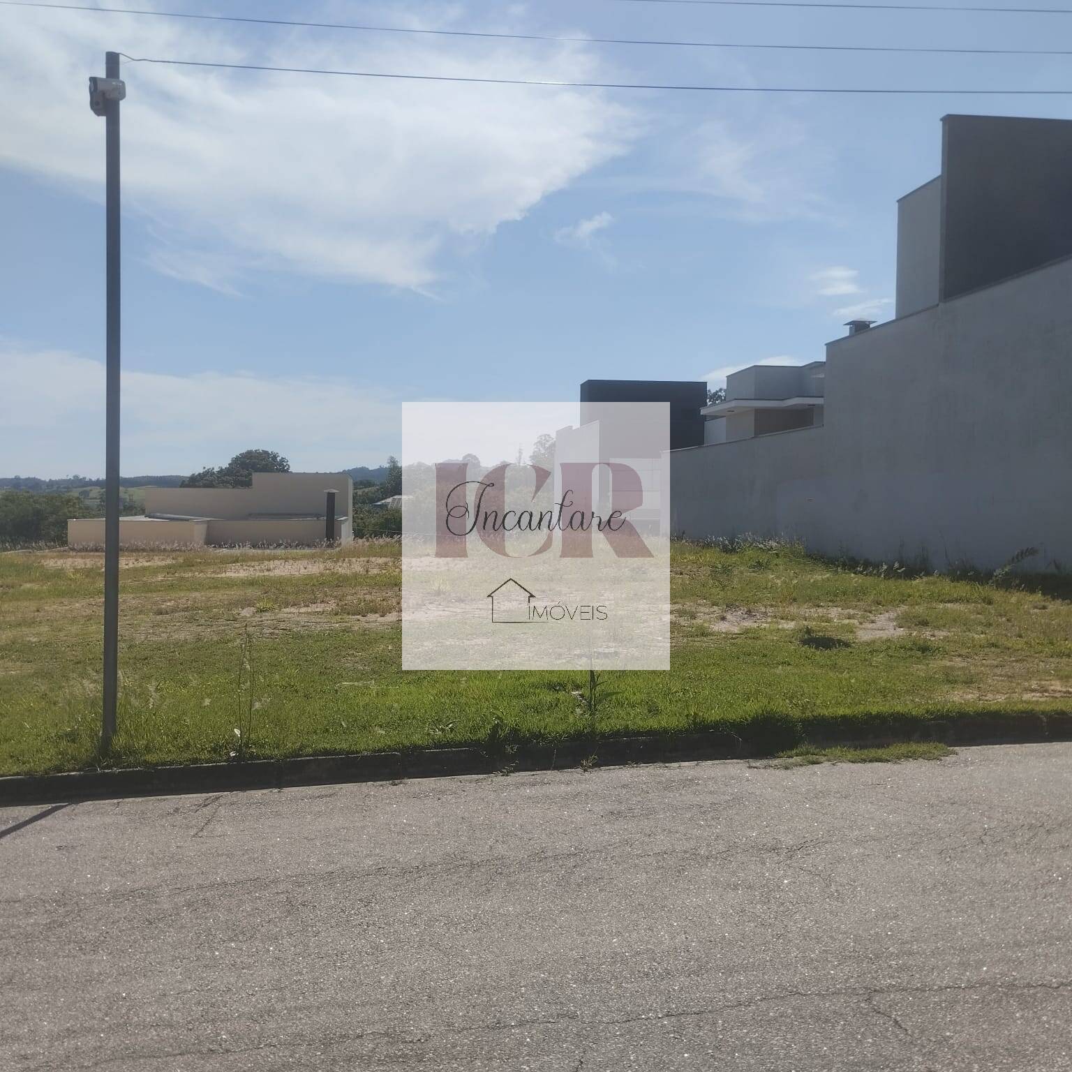 Terreno à venda, 298m² - Foto 1