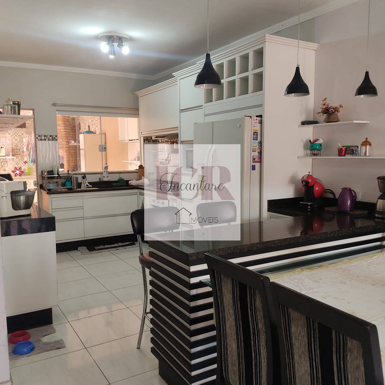 Casa, 4 quartos, 111 m² - Foto 1