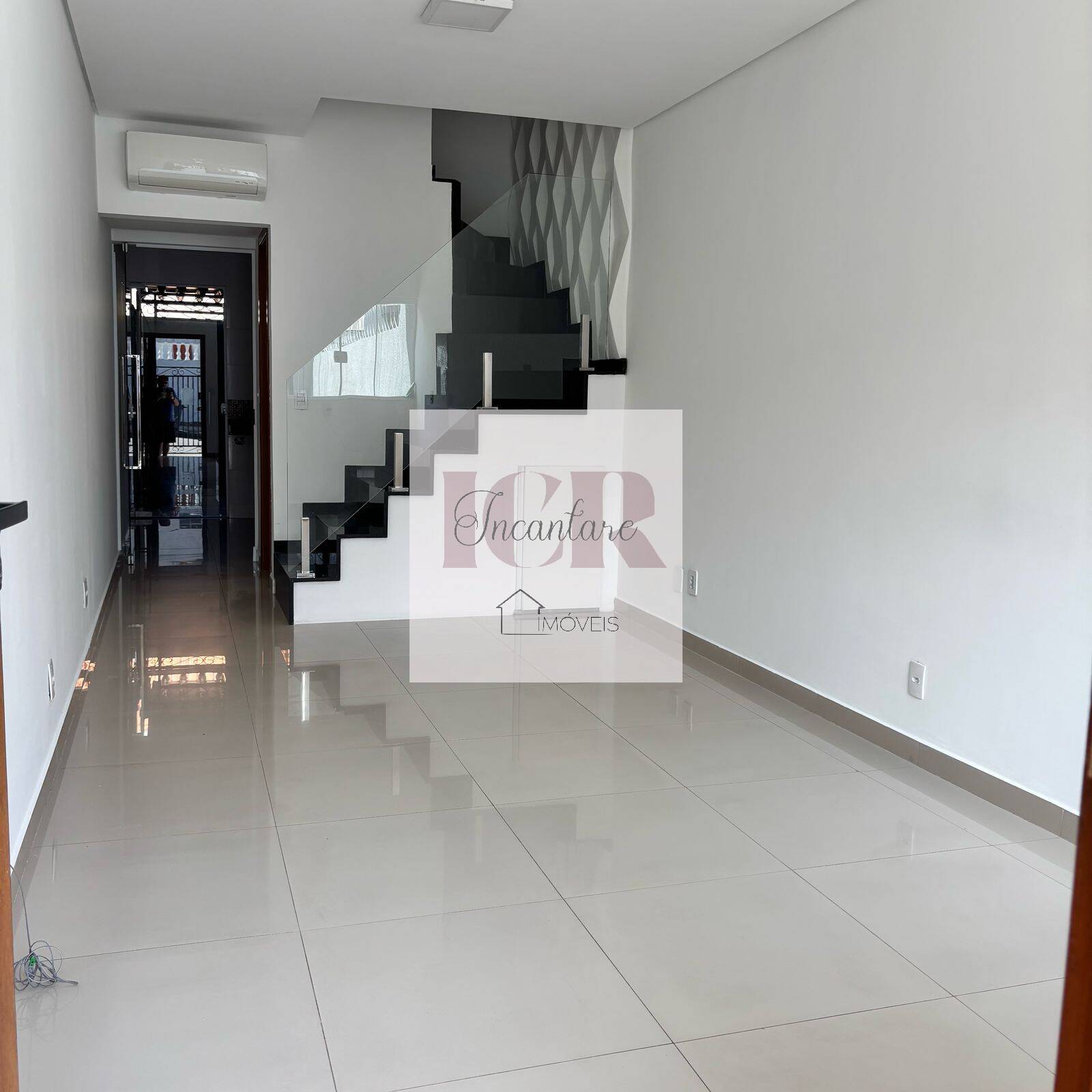 Casa, 2 quartos, 70 m² - Foto 1