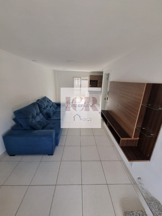 Casa à venda com 2 quartos, 63m² - Foto 2