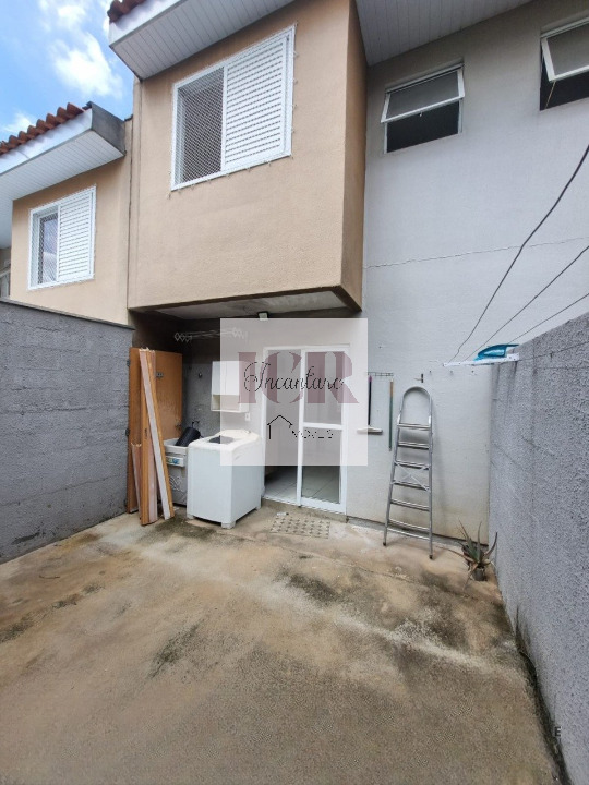 Casa à venda com 2 quartos, 63m² - Foto 9