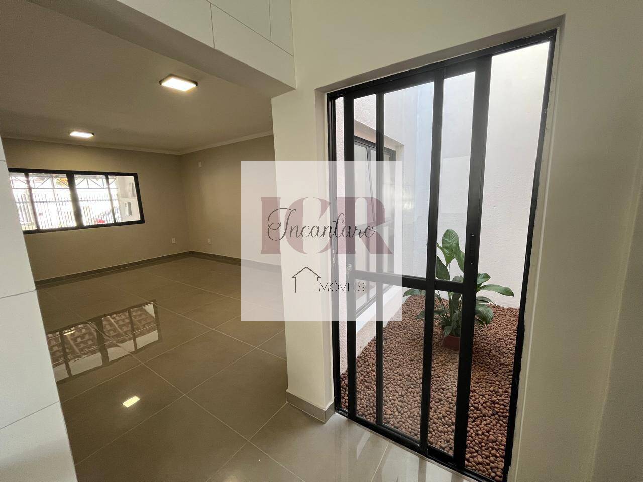 Casa à venda com 3 quartos, 141m² - Foto 3