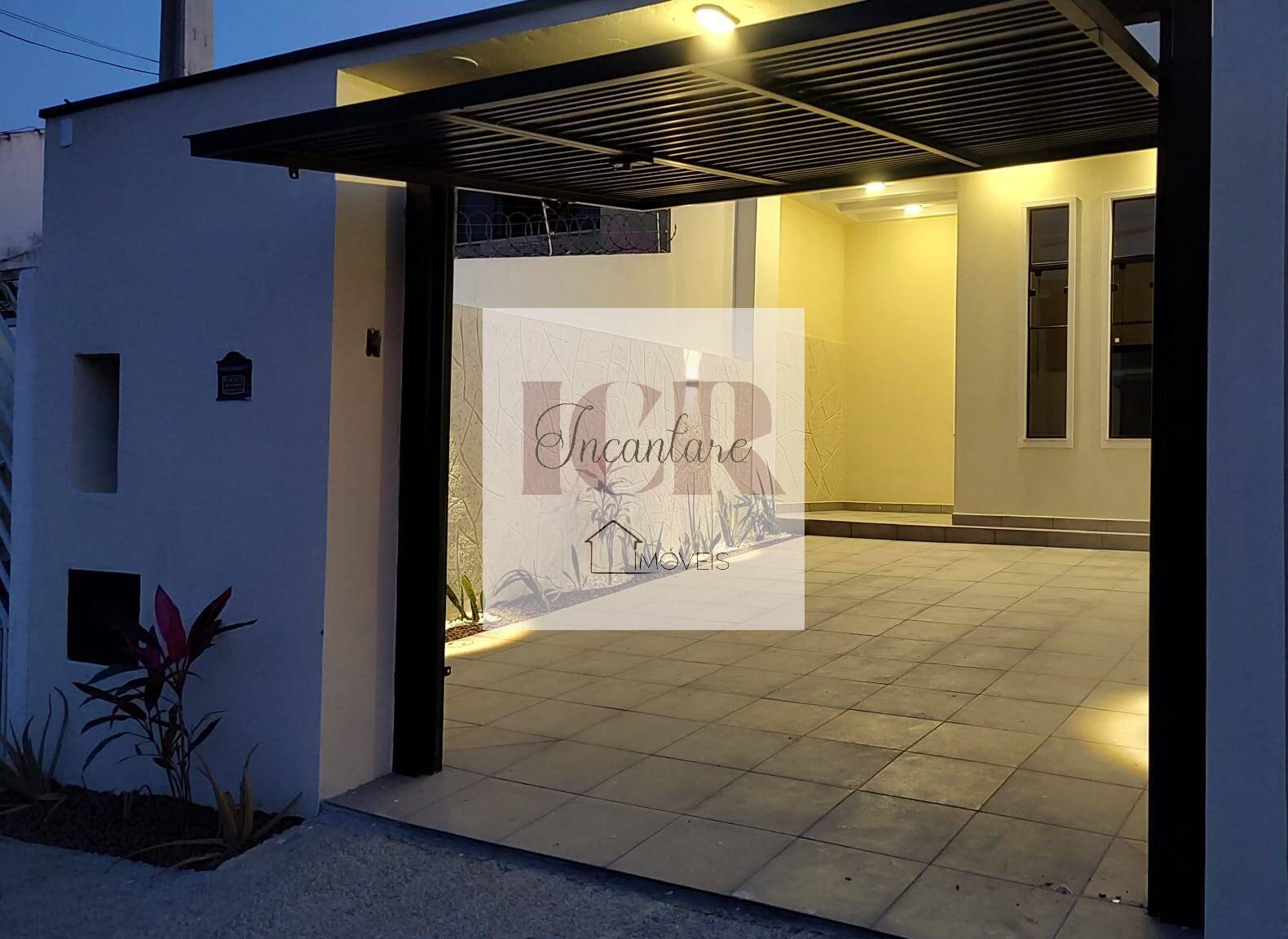 Casa à venda com 2 quartos, 70m² - Foto 3