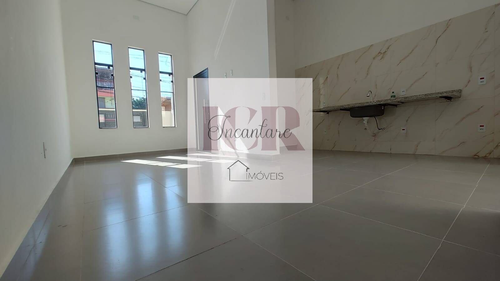 Casa à venda com 2 quartos, 70m² - Foto 8
