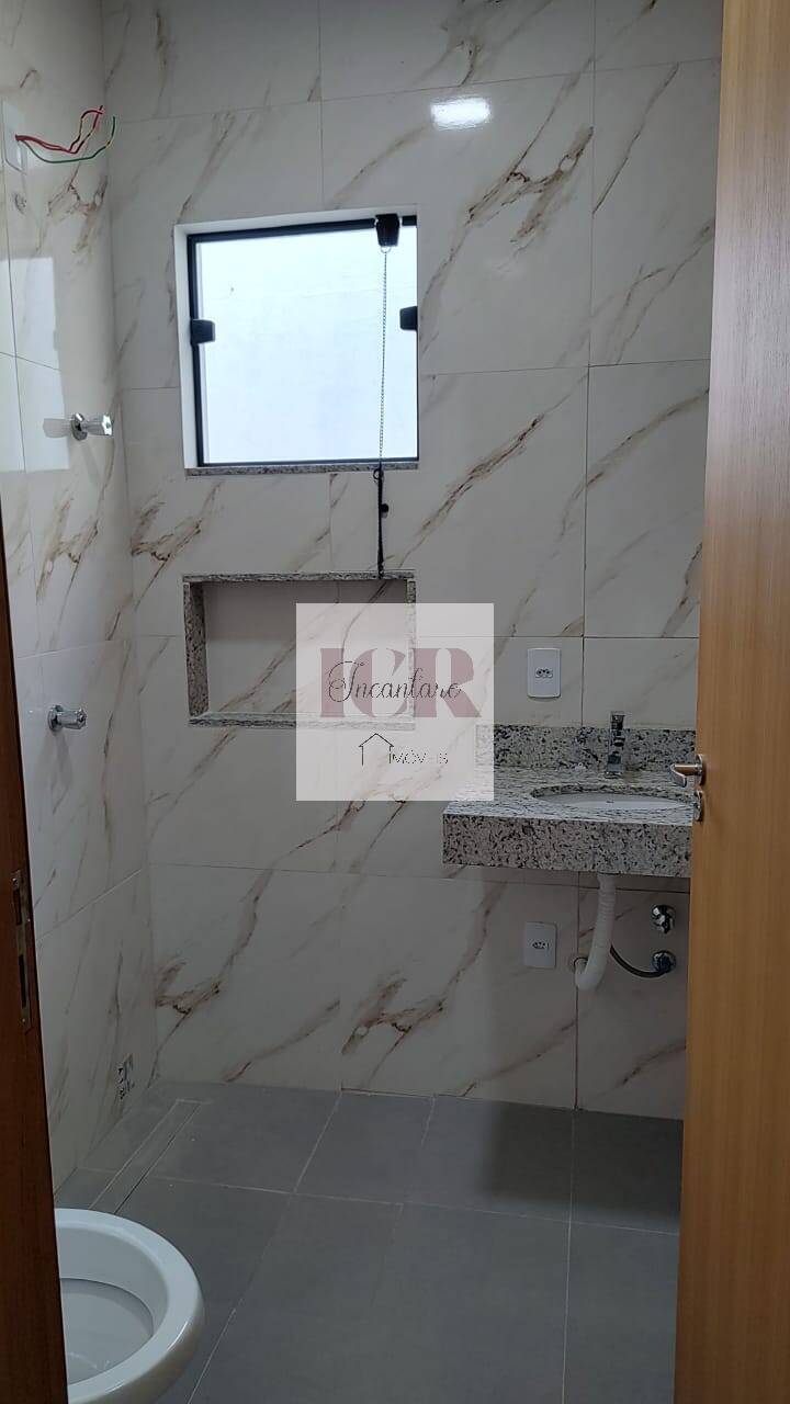 Casa à venda com 2 quartos, 70m² - Foto 9