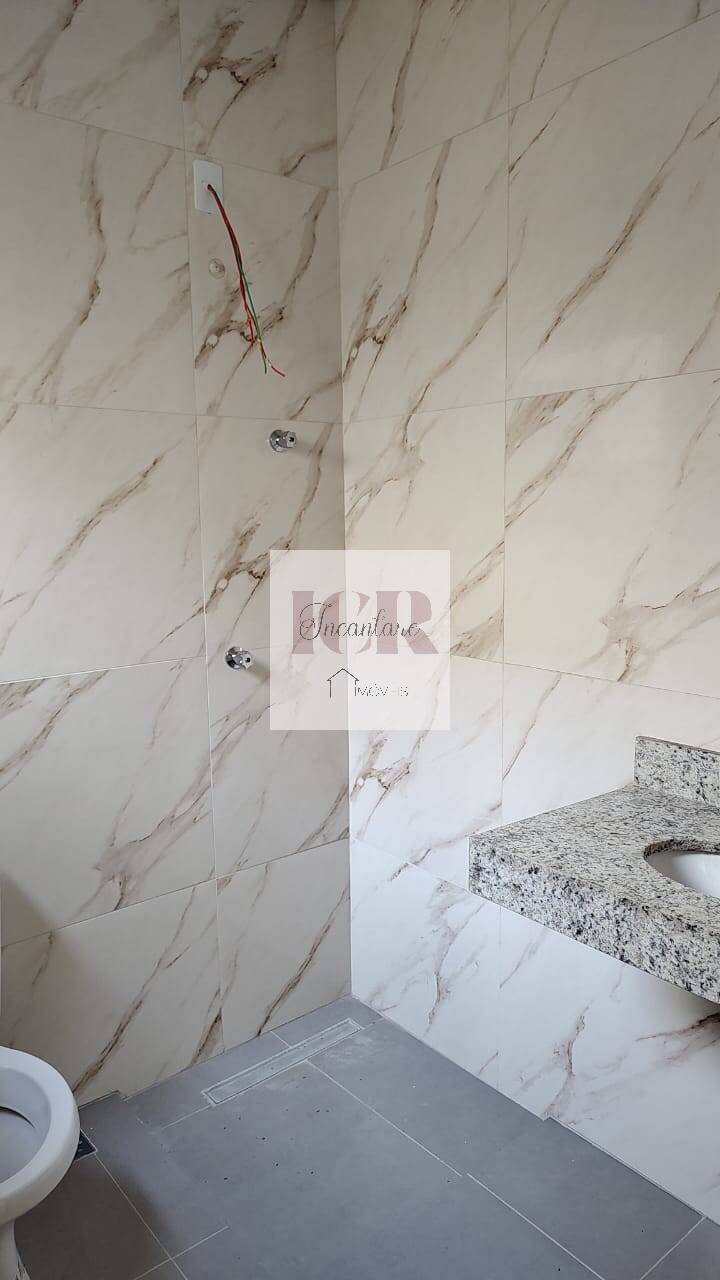Casa à venda com 2 quartos, 70m² - Foto 14