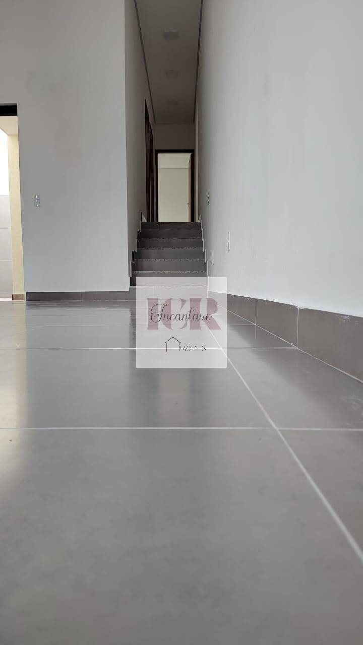 Casa à venda com 2 quartos, 70m² - Foto 12