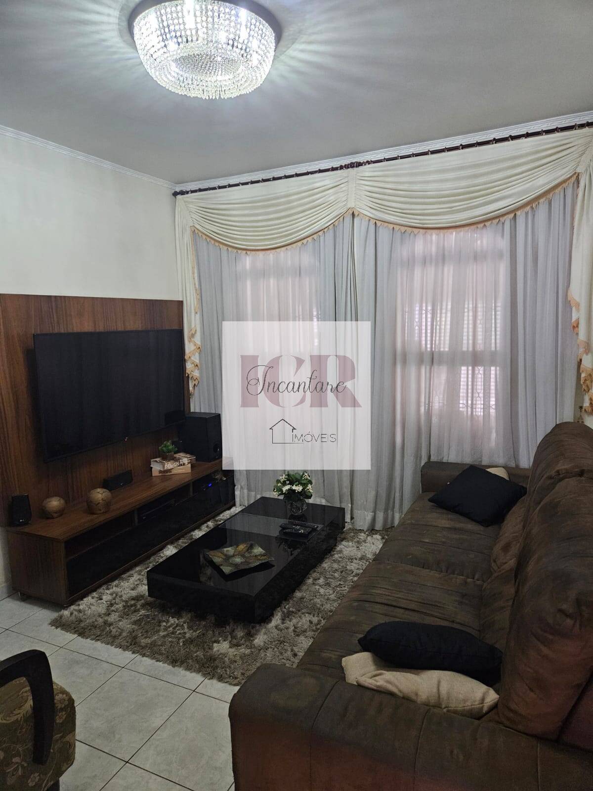 Casa à venda com 3 quartos, 205m² - Foto 9