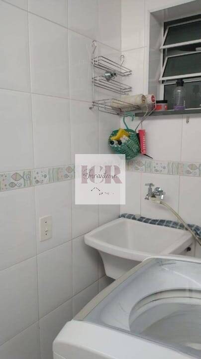 Casa à venda com 3 quartos, 65m² - Foto 11