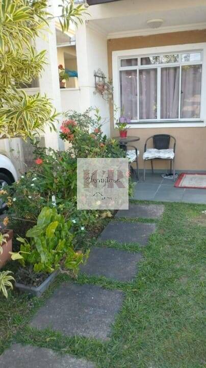 Casa à venda com 3 quartos, 65m² - Foto 2