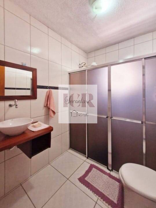 Casa à venda com 5 quartos, 190m² - Foto 6