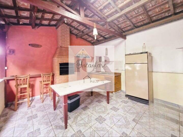 Casa à venda com 5 quartos, 190m² - Foto 14