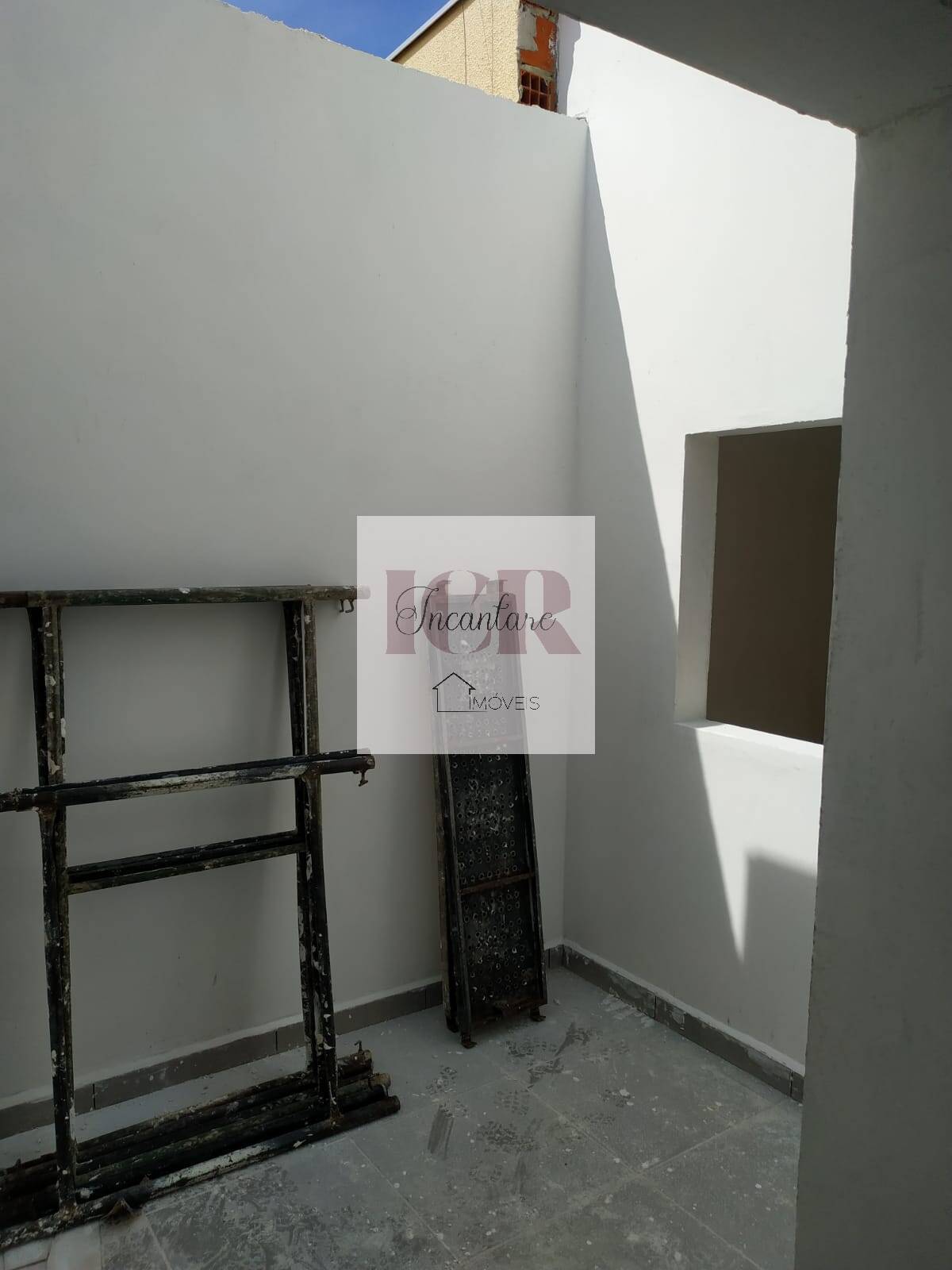 Casa à venda com 2 quartos, 61m² - Foto 7