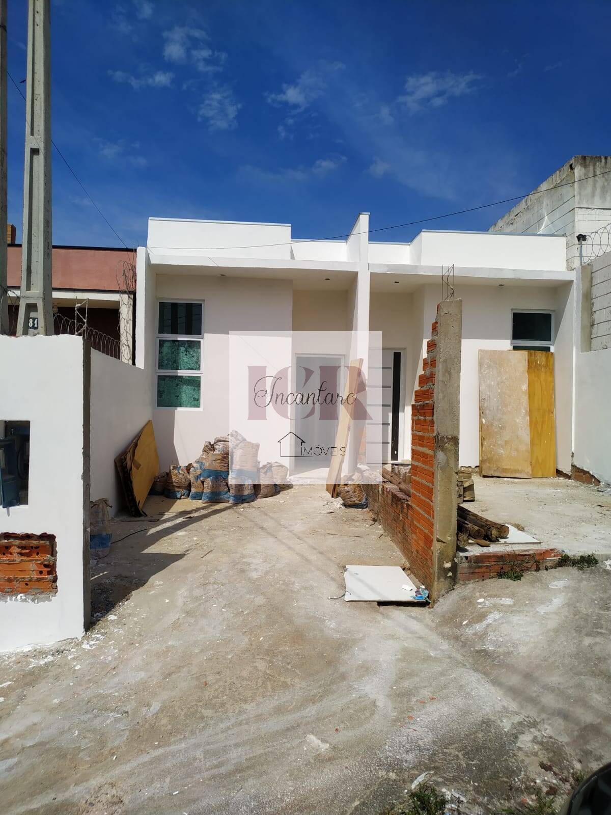 Casa à venda com 2 quartos, 61m² - Foto 11