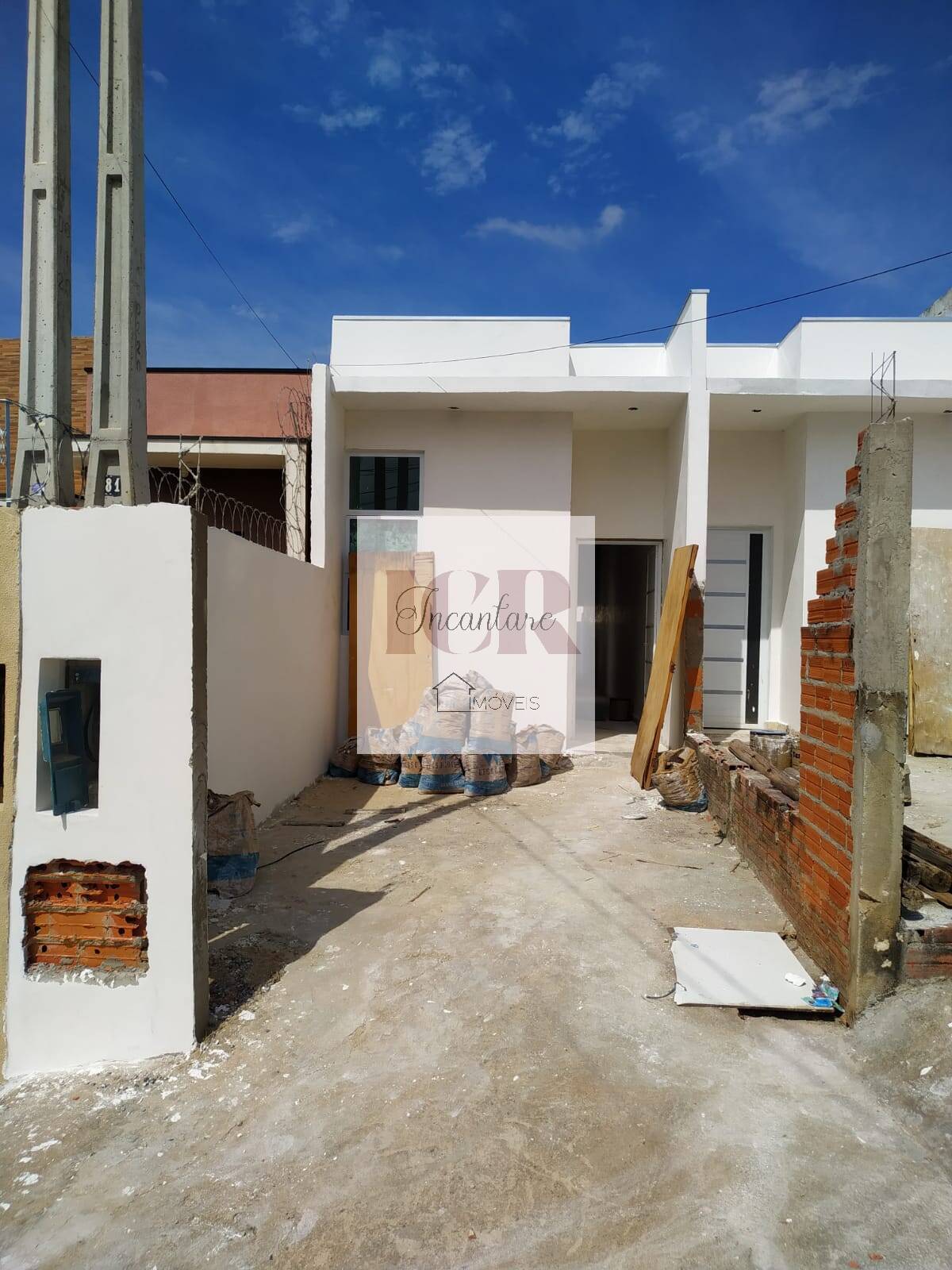 Casa à venda com 2 quartos, 61m² - Foto 13
