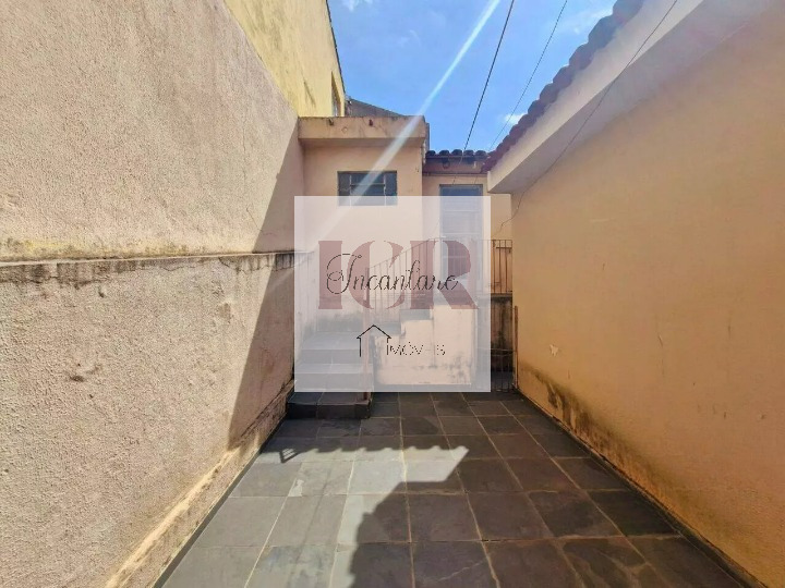 Casa à venda com 3 quartos, 178m² - Foto 11