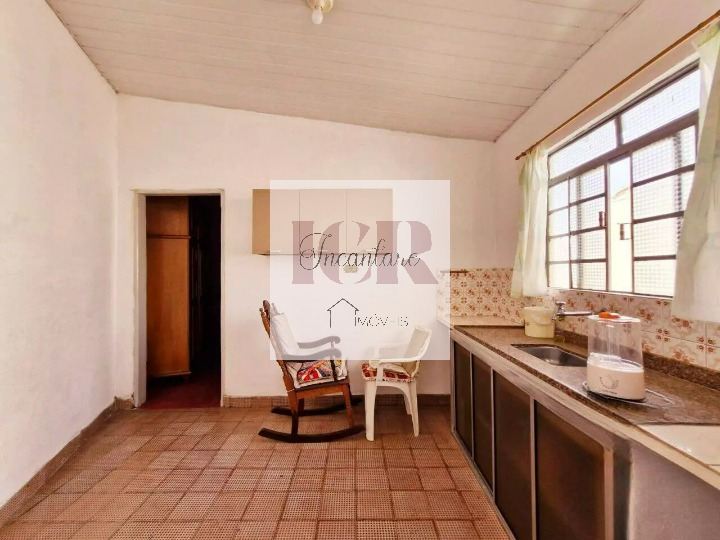 Casa à venda com 3 quartos, 178m² - Foto 14