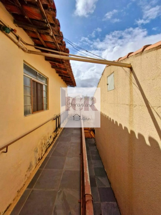 Casa à venda com 3 quartos, 178m² - Foto 17