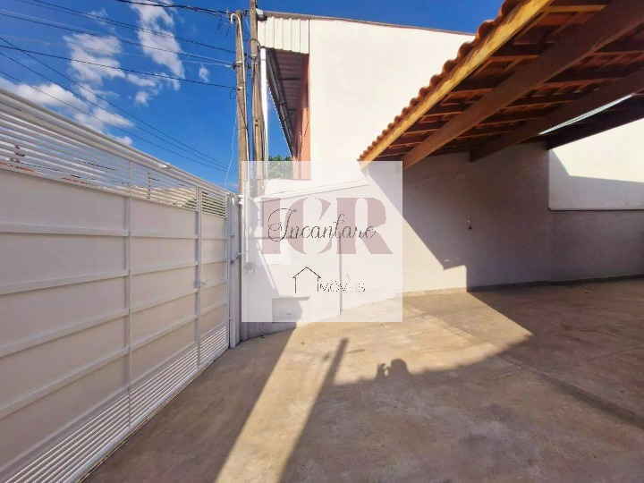 Casa à venda com 3 quartos, 130m² - Foto 4