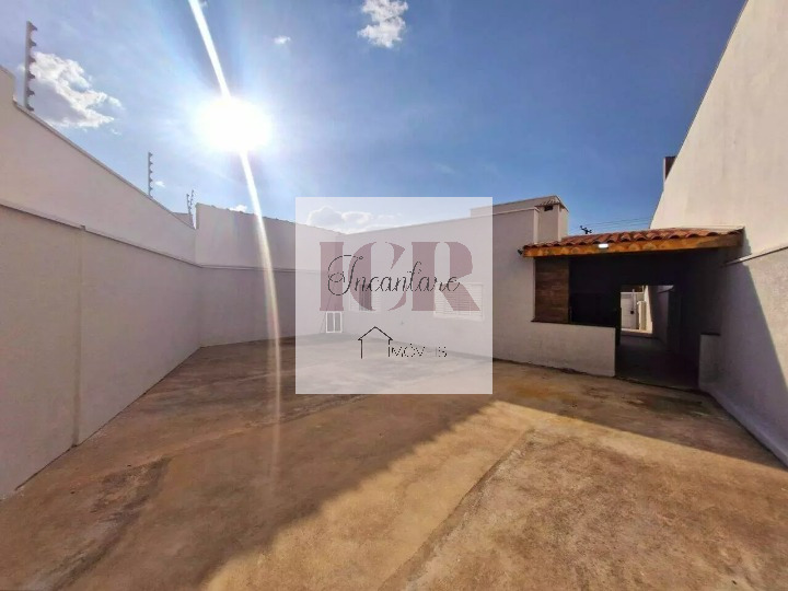 Casa à venda com 3 quartos, 130m² - Foto 15