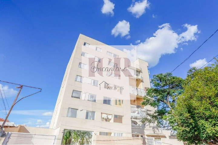 Apartamento à venda com 2 quartos, 60m² - Foto 2