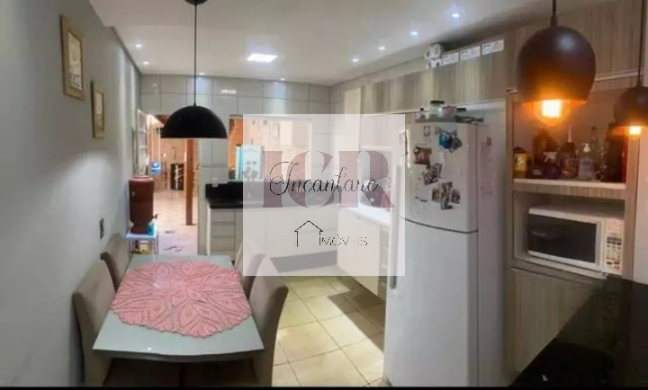 Casa à venda com 2 quartos, 110m² - Foto 3