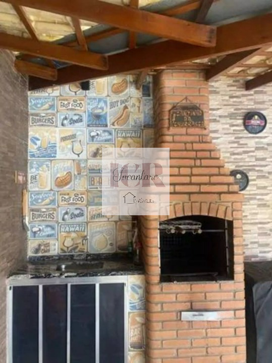 Casa à venda com 2 quartos, 110m² - Foto 13