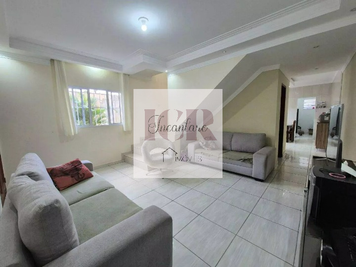 Casa à venda com 4 quartos, 290m² - Foto 2