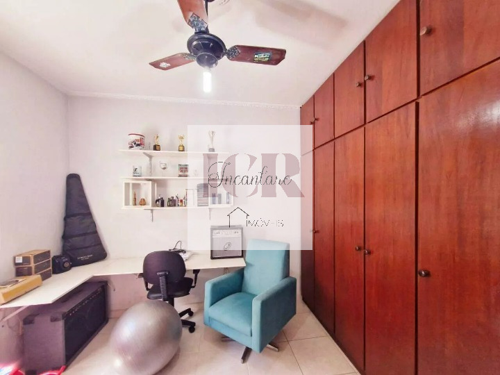 Casa à venda com 4 quartos, 210m² - Foto 20