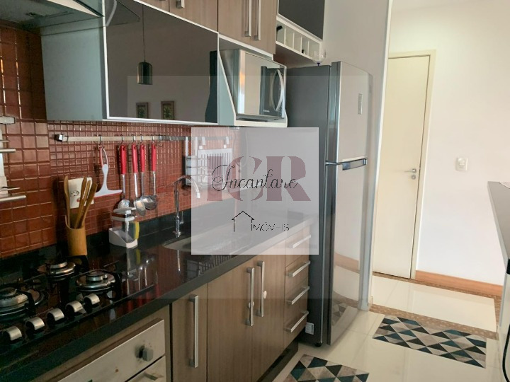 Apartamento à venda com 2 quartos, 72m² - Foto 4