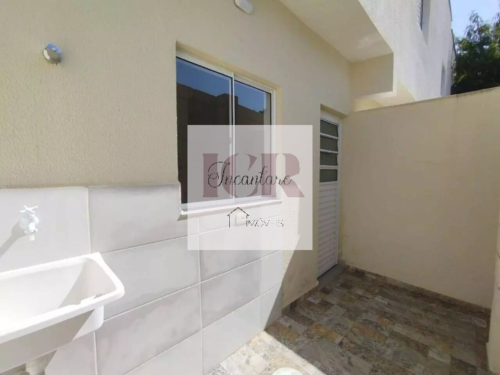 Casa à venda com 2 quartos, 75m² - Foto 6