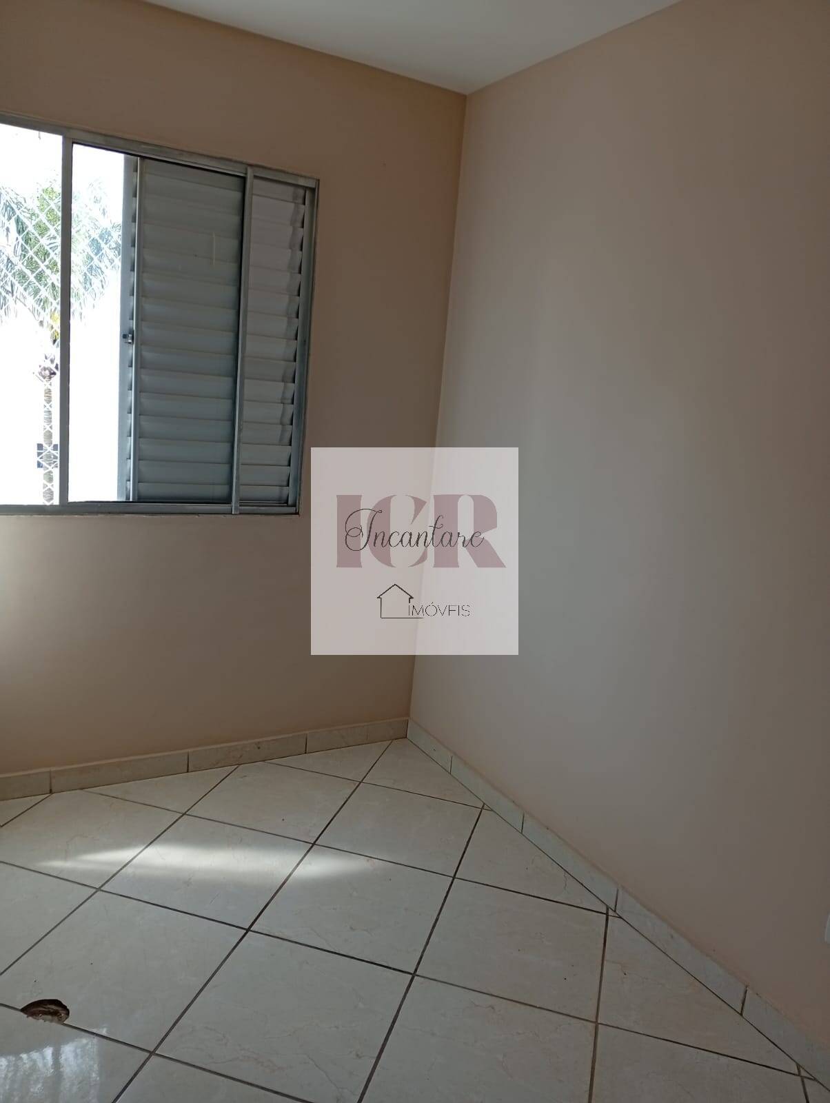 Apartamento à venda com 2 quartos, 47m² - Foto 2