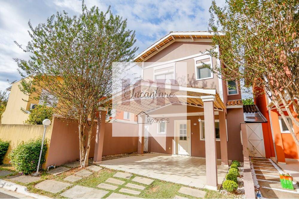 Casa à venda com 3 quartos, 133m² - Foto 1