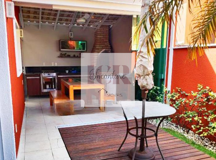Casa à venda com 3 quartos, 140m² - Foto 4