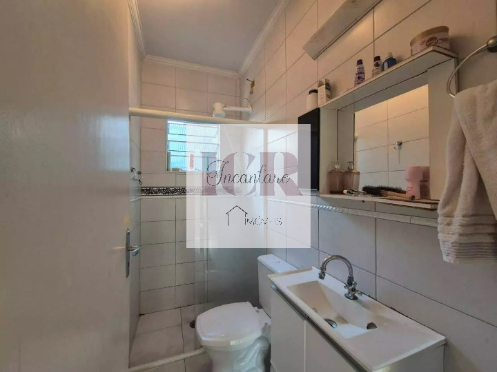 Casa à venda com 2 quartos, 50m² - Foto 7
