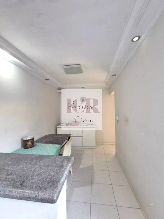 Casa à venda com 2 quartos, 50m² - Foto 8