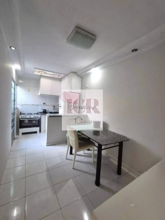 Casa à venda com 2 quartos, 50m² - Foto 3